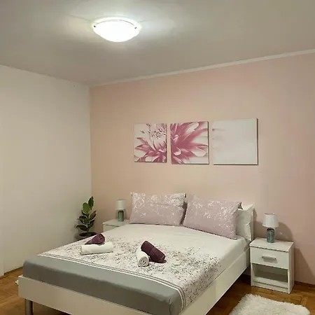 Zenta Appartement *