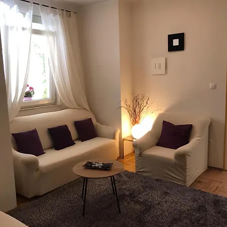 Zenta Διαμέρισμα Σπλιτ