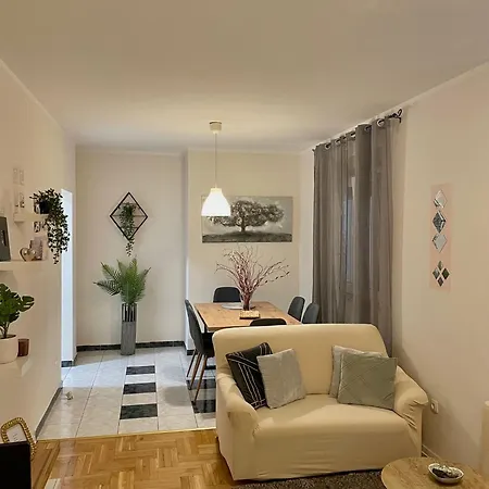 Appartement Zenta *